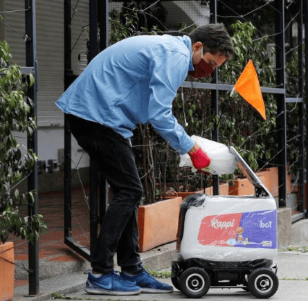 Colombian startup uses robots to deliver food: 15 robots 120 times a day