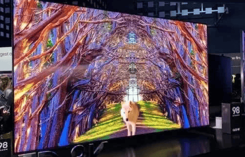 Difference between watching 4K and 8K TV