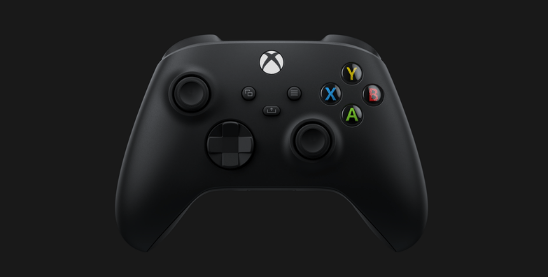 PS5 controller vs Xbox Series X