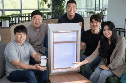 Samsung has launched an artificial natural light product that can be integrated into smart homes.With Samsung artificial natural light product, no worries of sunburn or skin aging? 