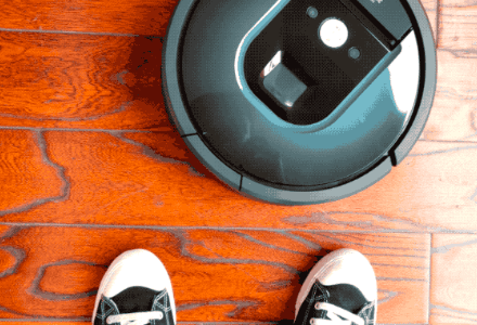 Smart robot cleanser - iRobot Roomba 970