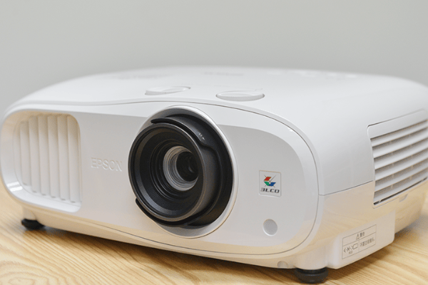 How about Epson home projector CH-TW 7000？