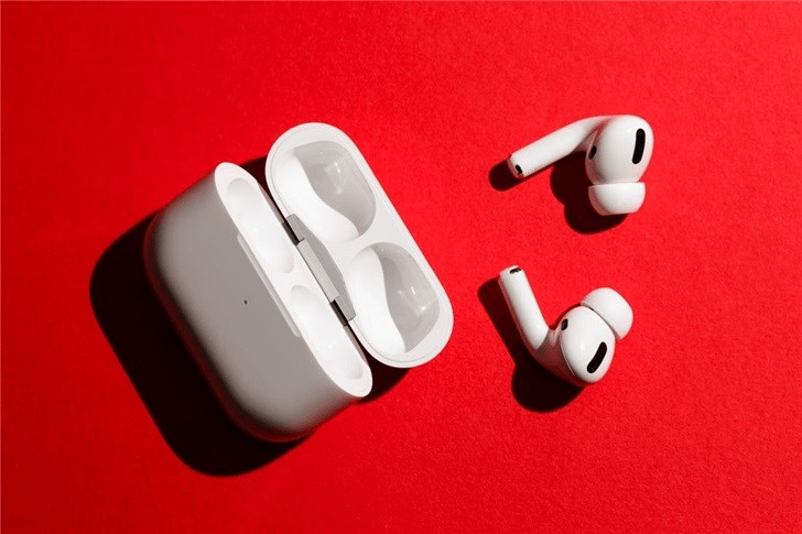 Apple iOS 14 adds AirPods healthy charging mode: slow down battery aging