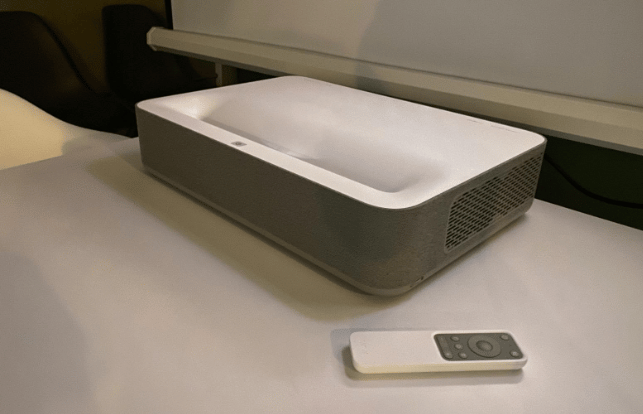 VAVA projector 4k Laser TV is perfectly compatible for gaming!