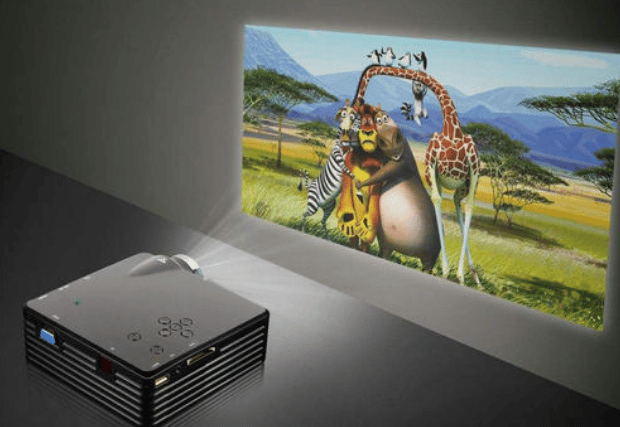 How does a projector work？