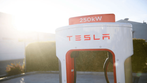 Tesla and Uber enter partnership to supply cars to London drivers