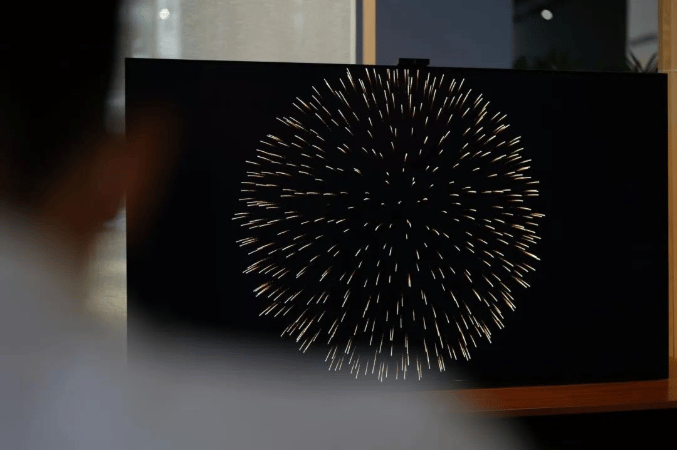 XR-A95K QD-OLED self-luminous screen