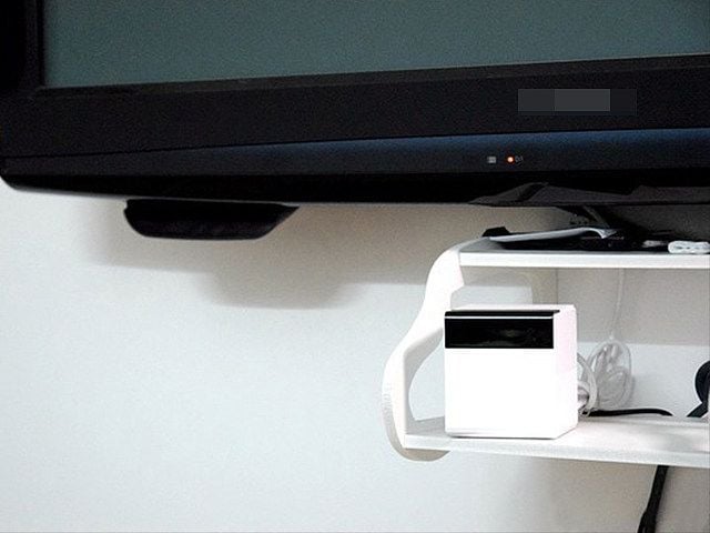 Connect a TV box to the TV.jpg