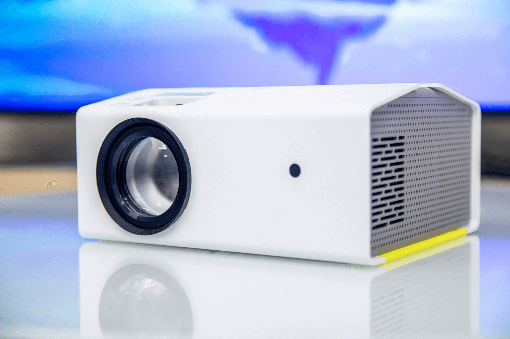 Emotn C1 Projector