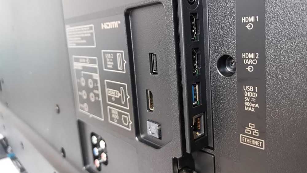 hdmi port tv.jpg