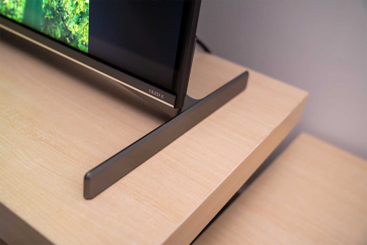 Hisense E8H TV stand.jpg