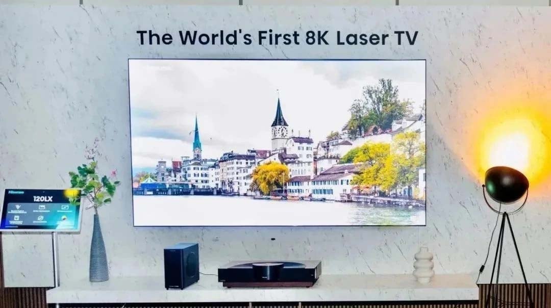 Hisense world's first 8K laser TV.jpg