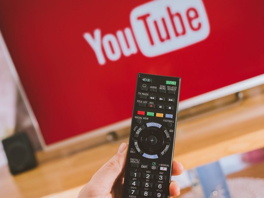 How to log into YouTube on a smart TV or game console.jpg