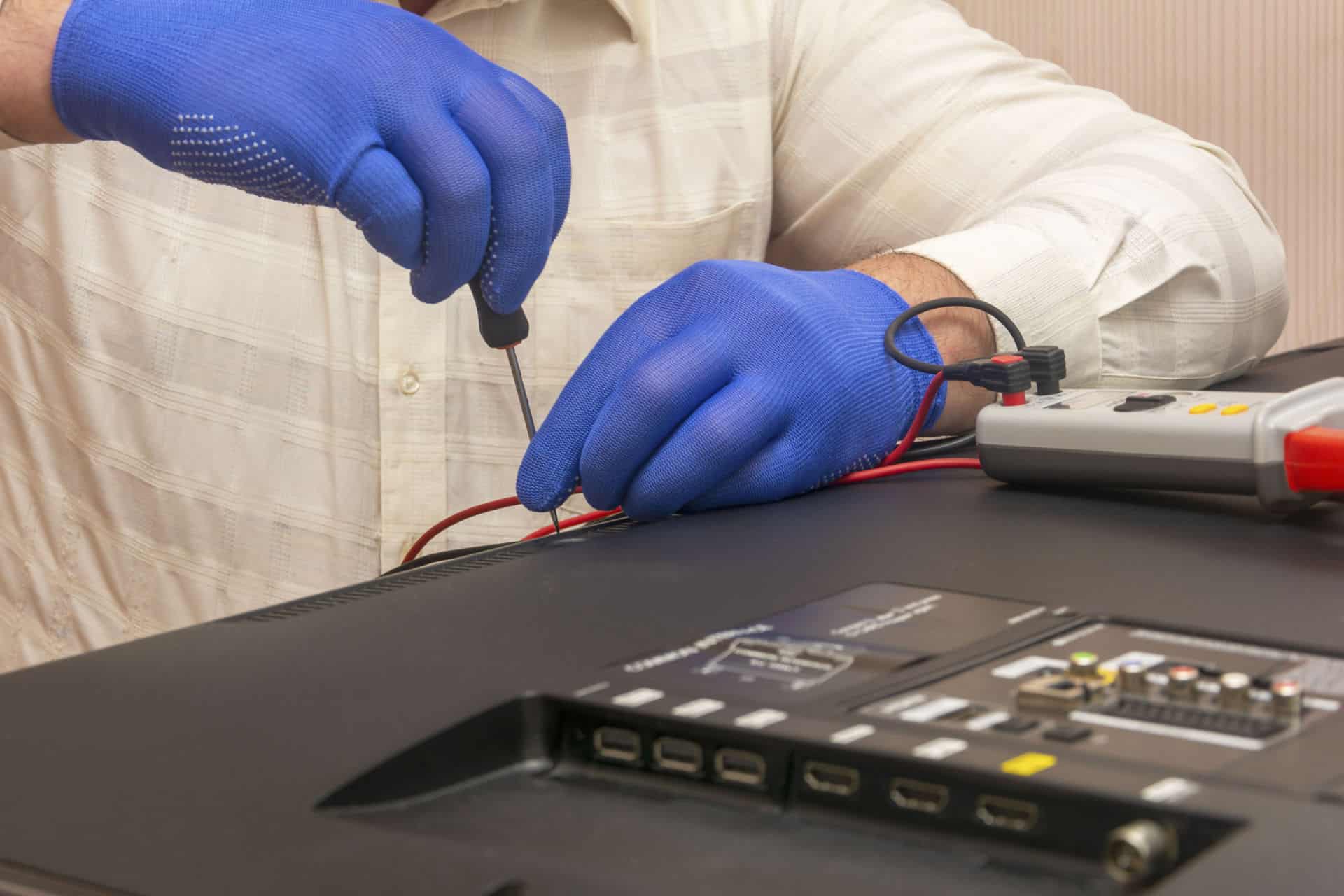 Repair method for broken TV capacitor.jpg