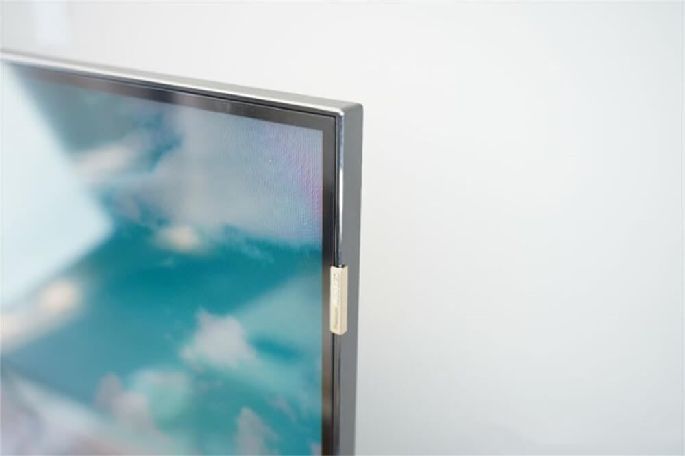 tcl x11 tv bezel.jpg