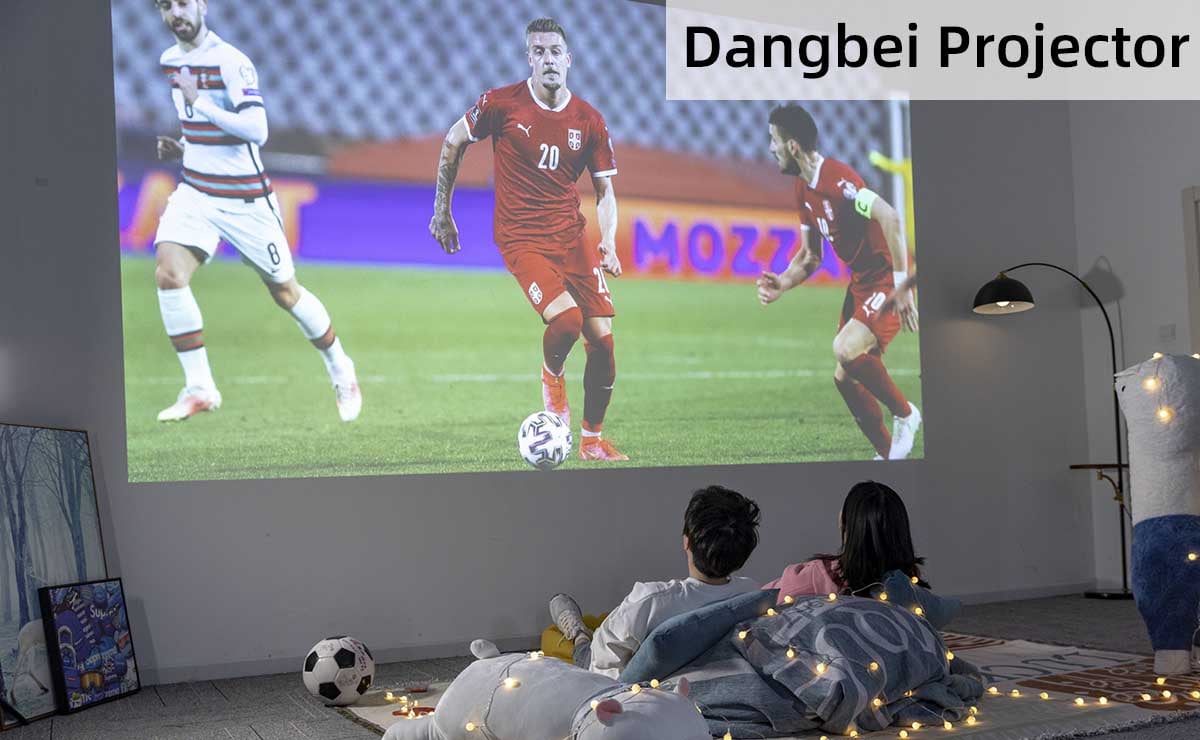 watch world cup 2022 with dangbei projector.jpg