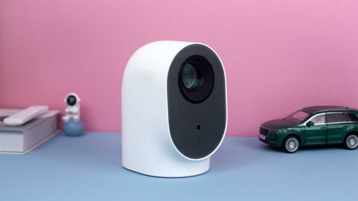 xiaomi xming q2 projector.jpg